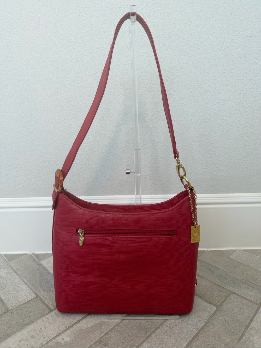 Vintage Gianni Valentino Red Leather Shoulder Bag Tortoise Design Buckle